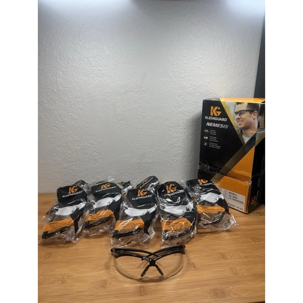 KLEENGUARD NEMESIS BLACK FRAME SAFETY GLASSES‎ WORK CLEAR LENS 25676 (12 PAIR)